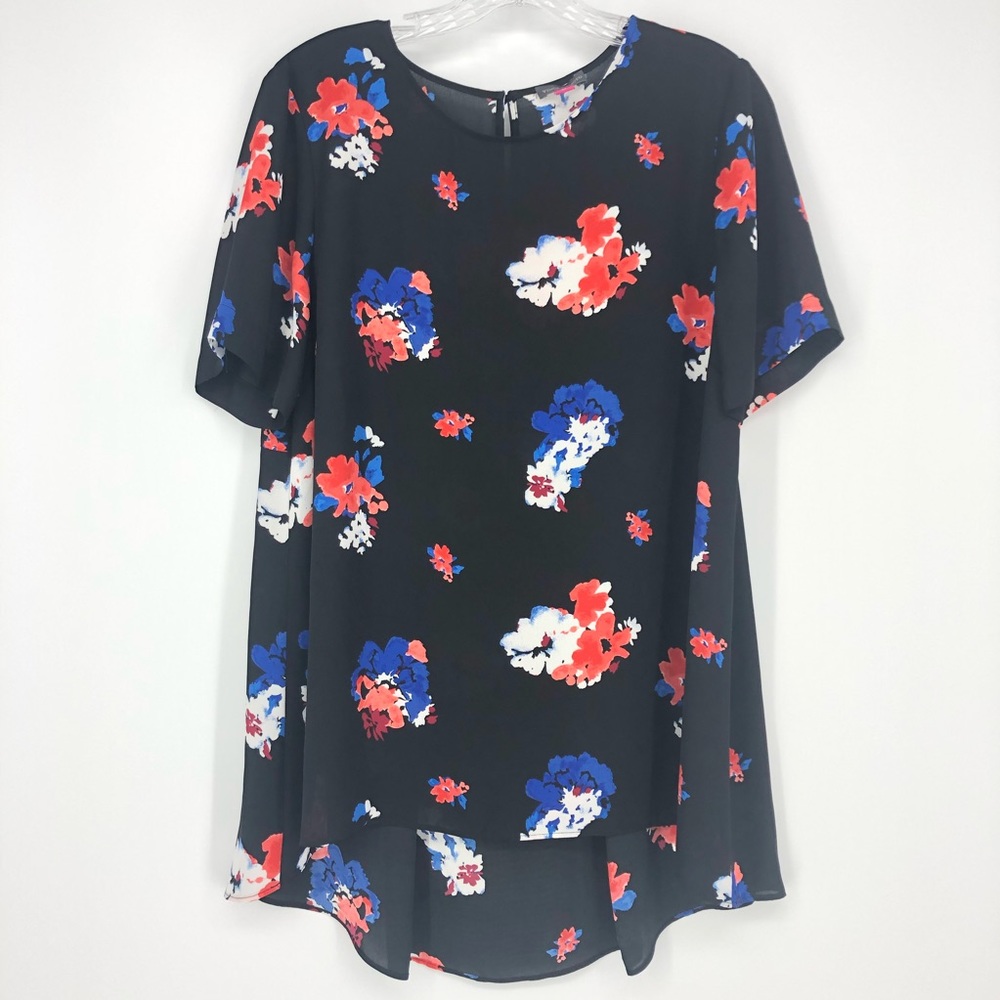 Vince Camuto Black Floral High Low Short Sleeve Blouse Size Medium